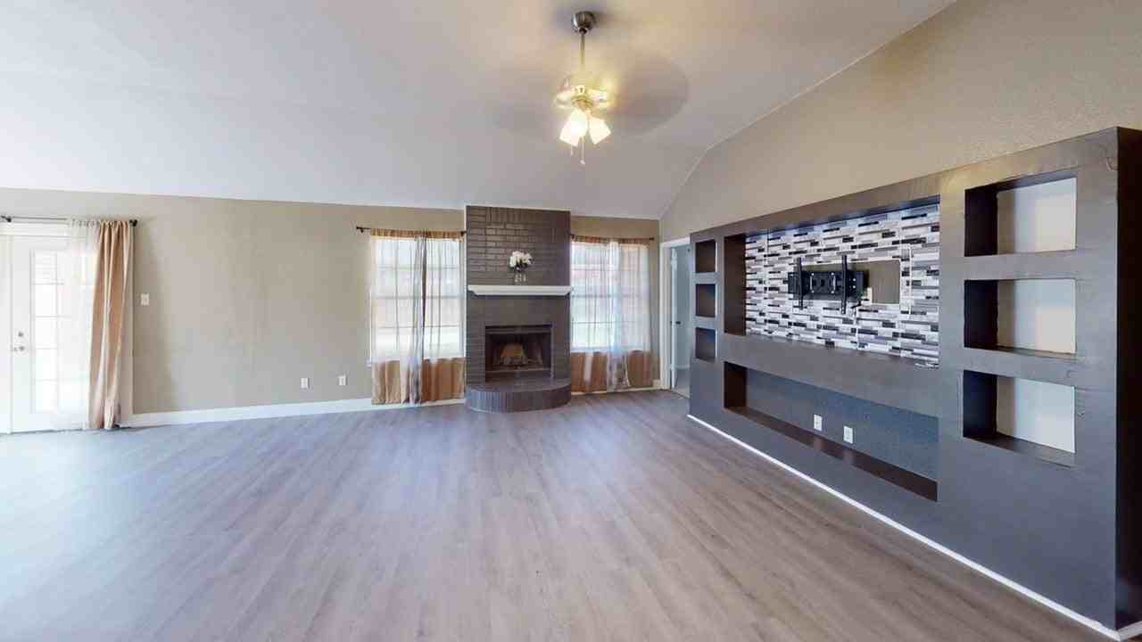 4205 Bluestem Ln - Photo 6 of 32