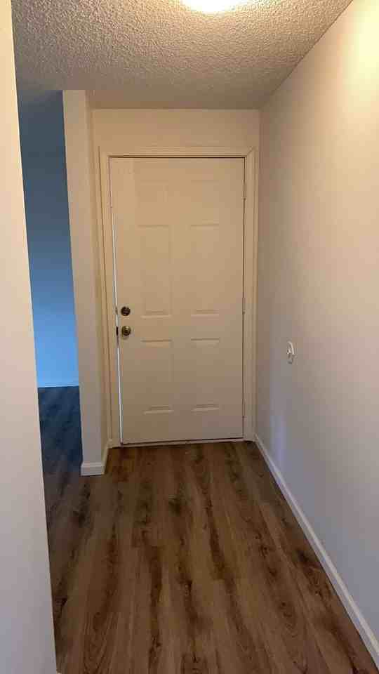 742 32nd Ave Se #7 - Photo 4 of 22