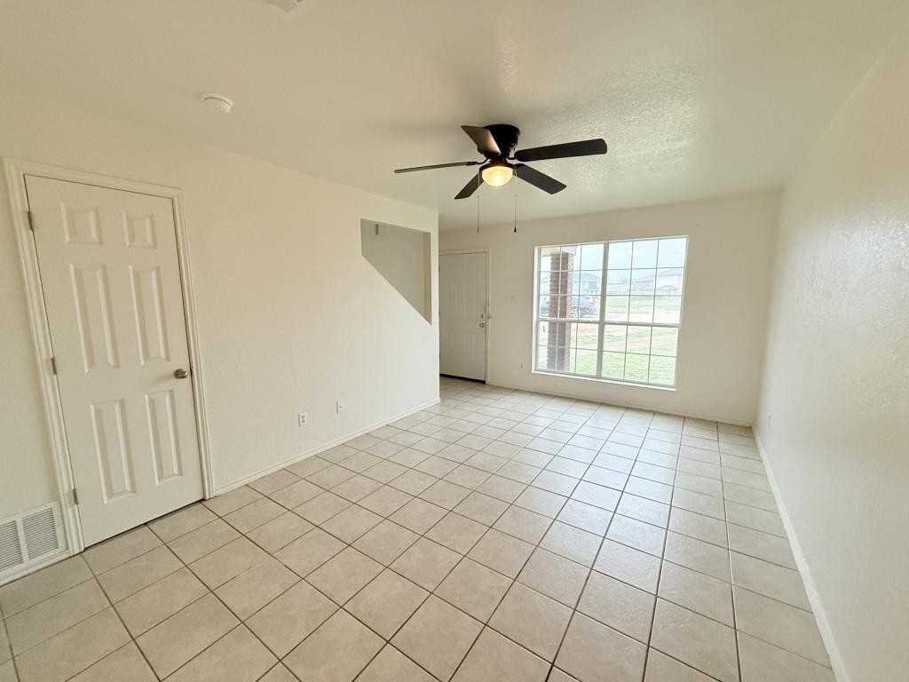 1210 Industrial Blvd Apt C - Photo 5 of 24