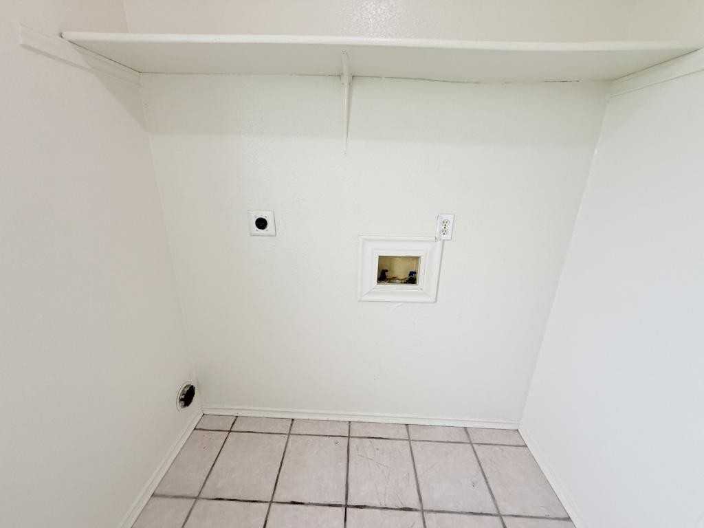 1210 Industrial Blvd Apt C - Photo 7 of 24