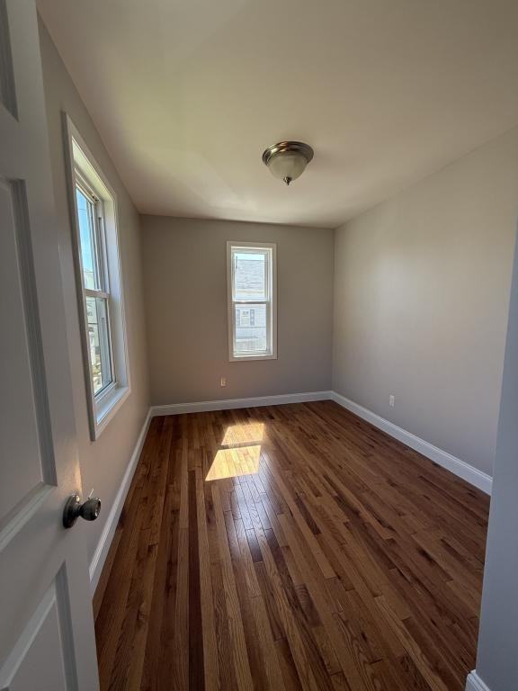 7072 Plain St - Photo 3 of 6