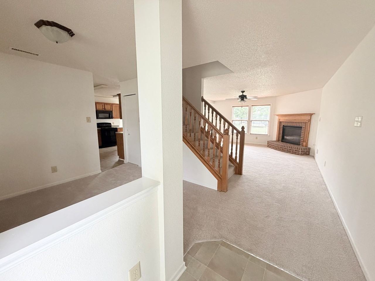 1795 Feather Reed Ln - Photo 3 of 24