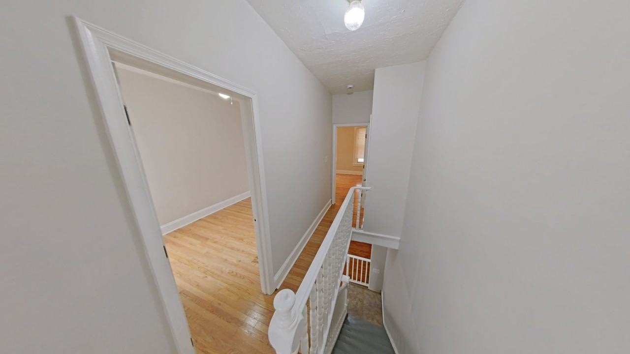 2255 N Cleveland St - Photo 6 of 9