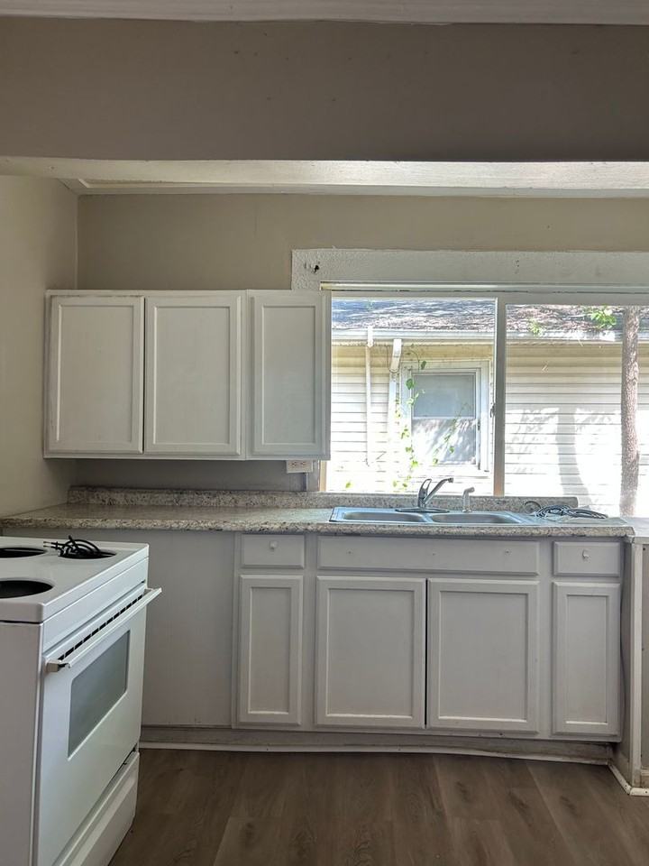 1813 Wilcox Blvd - Photo 7 of 7