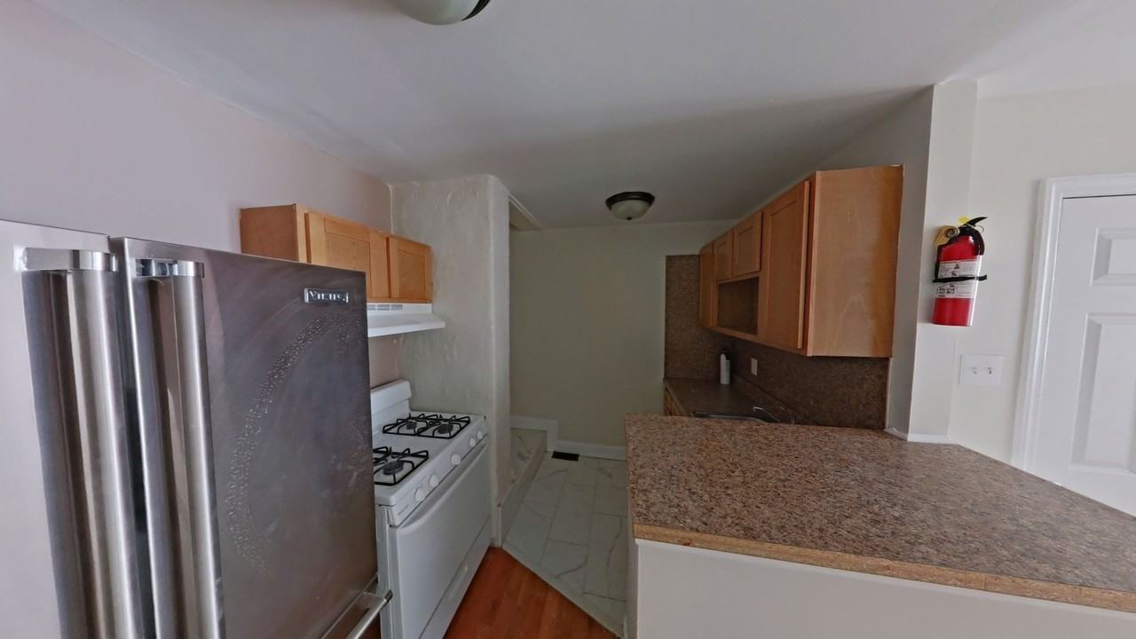 2605 Cecil B Moore Ave - Photo 3 of 16