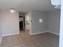 40 AVE - 1885 - Photo 1 of 1