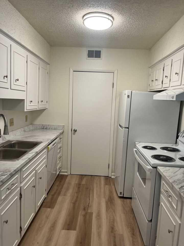 Charlestown Square Apartments - Photo 3 of 50