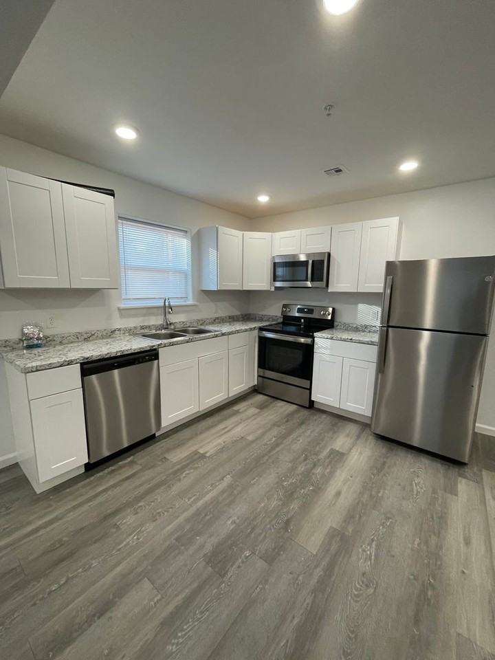 418 Doxey St #1 - Photo 3 of 18