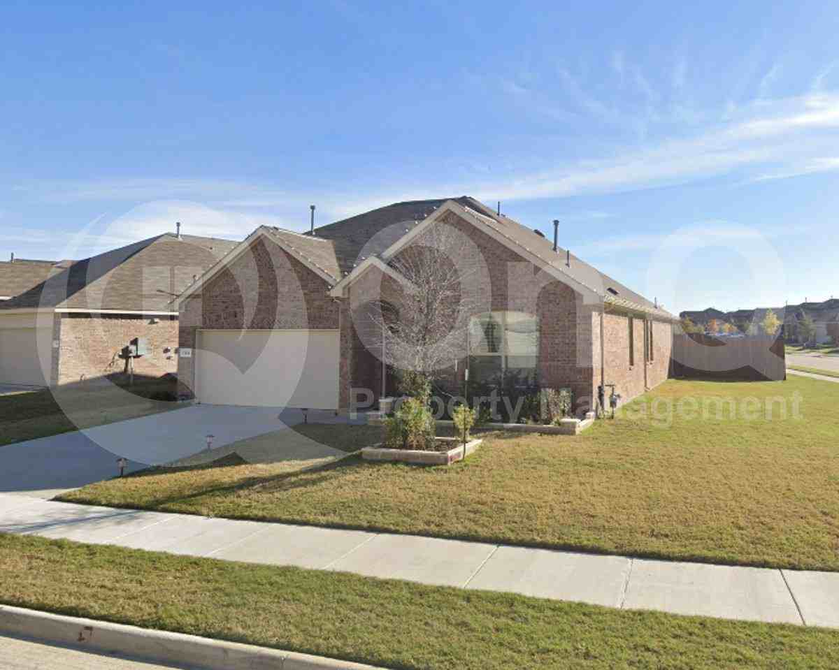7908 Lindheimer Ln - Photo 2 of 10