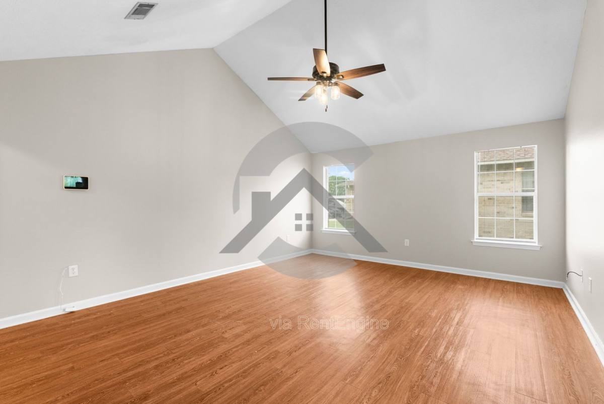 3970 Gabrial Dr - Photo 3 of 10