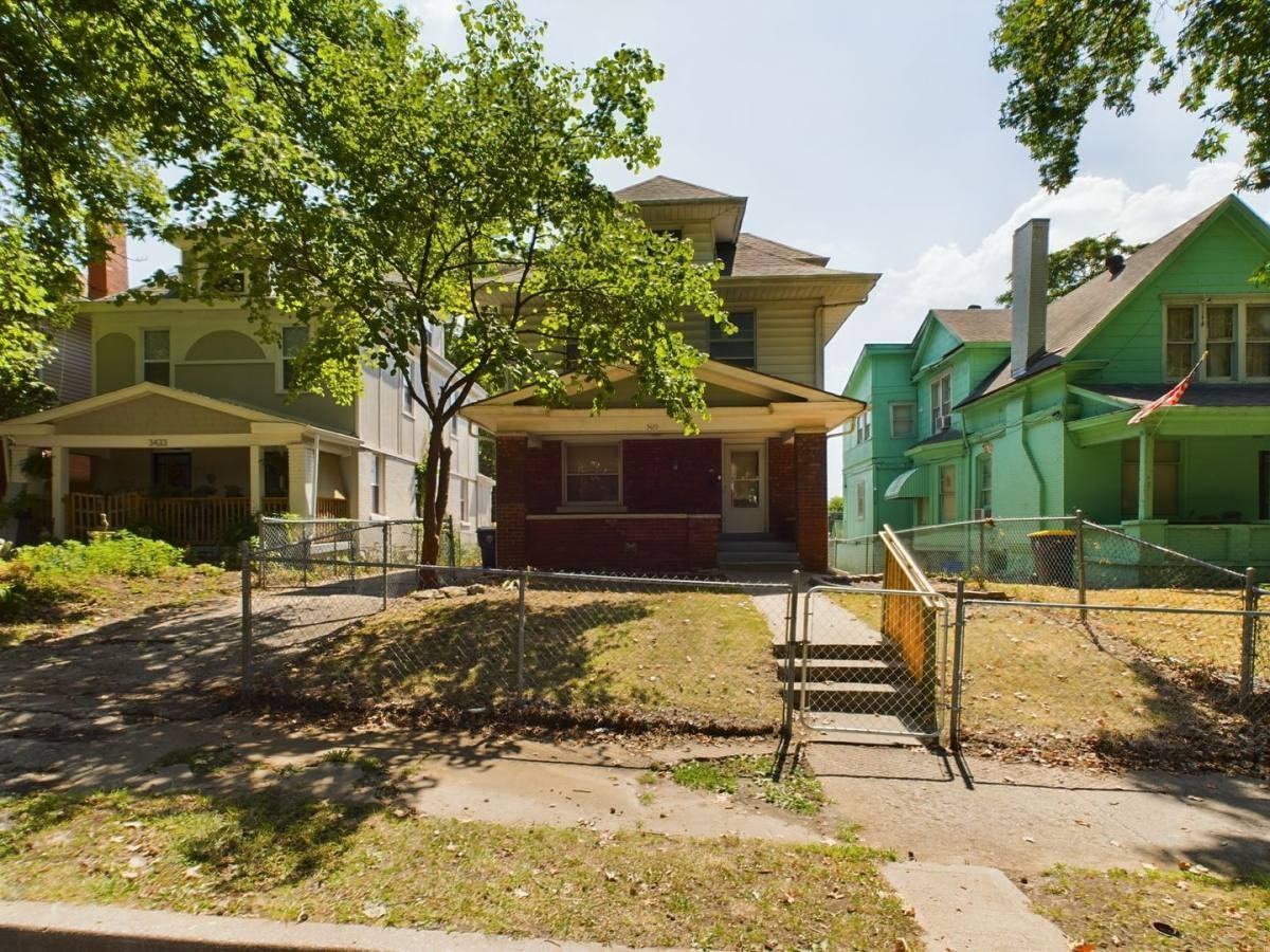 3429 Morrell Ave - Photo 3 of 10