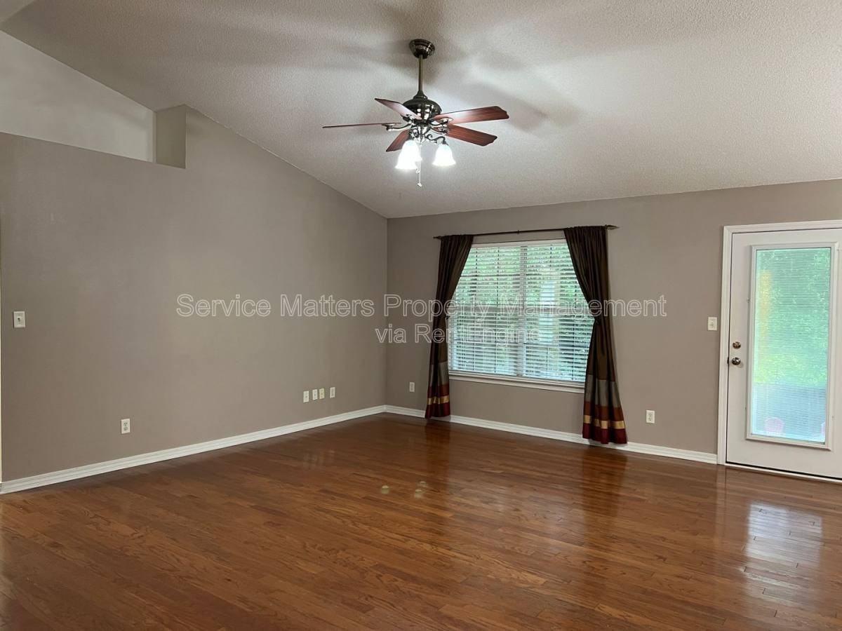 6875 Cedar Ridge Cir - Photo 4 of 10