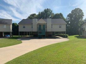 2002 River Dr #B - Photo 1 of 1