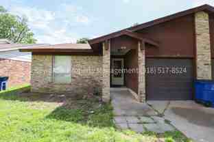 6135 - 6137 S Troost Ave Duplex - Photo 1 of 1
