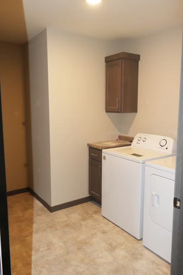 Thunder Hawk Apartments - Photo 4 of 7