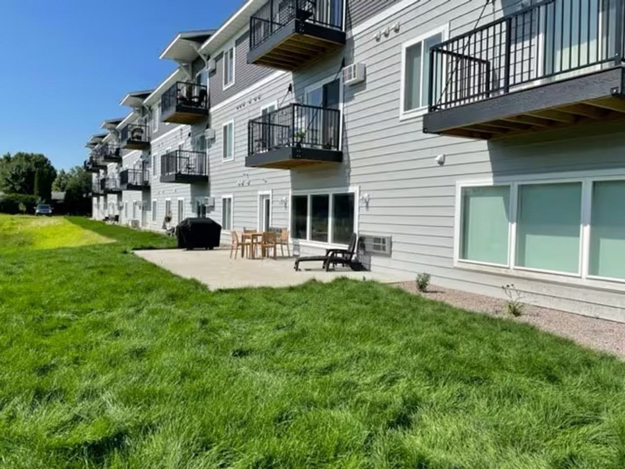 Thunder Hawk Apartments - Photo 7 of 7