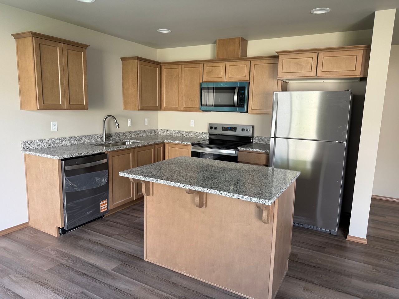 609 / 611 - Duplex Lot 52 - Photo 2 of 17