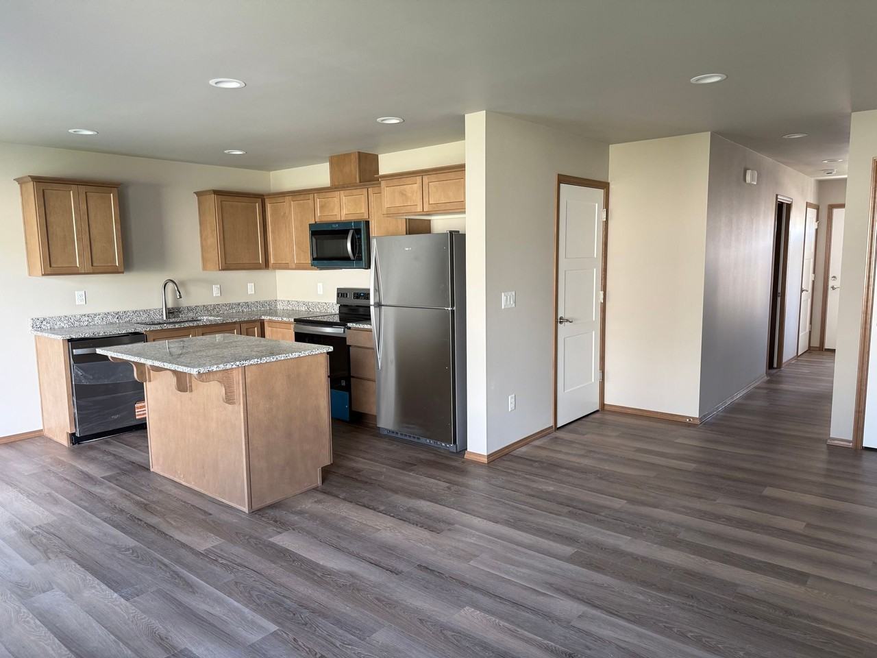 609 / 611 - Duplex Lot 52 - Photo 3 of 17