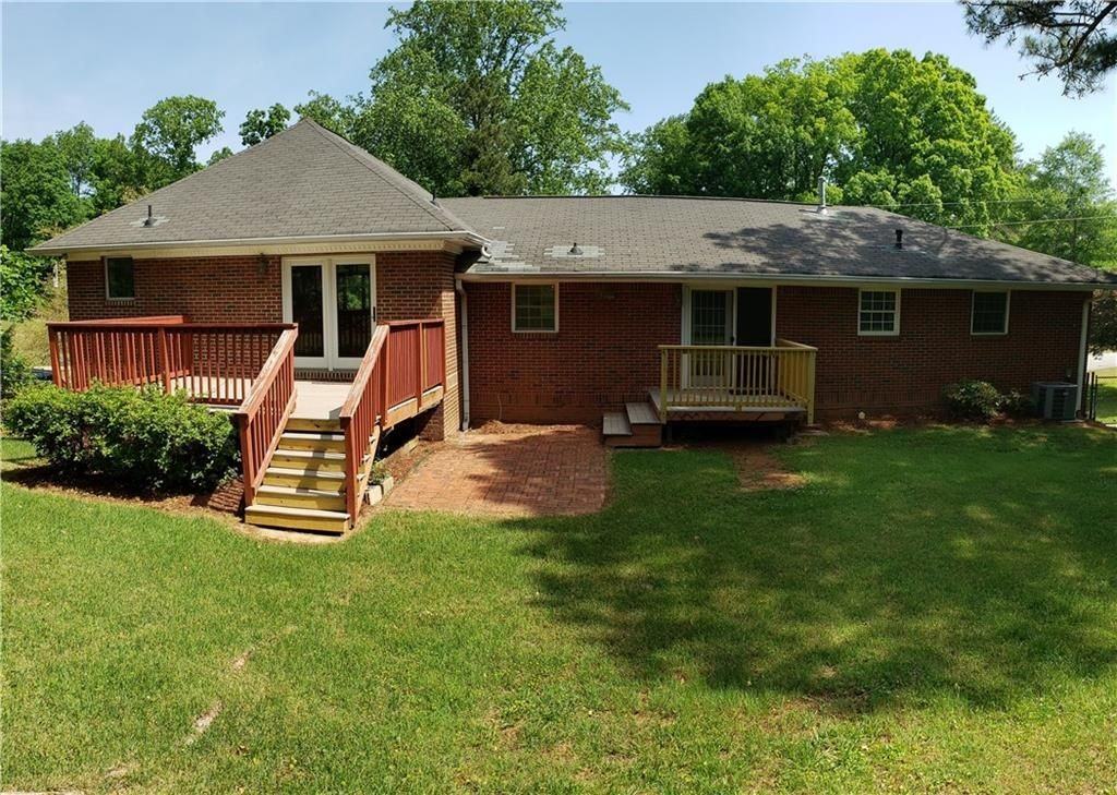 3662 Rock Springs Dr Sw - Photo 3 of 39