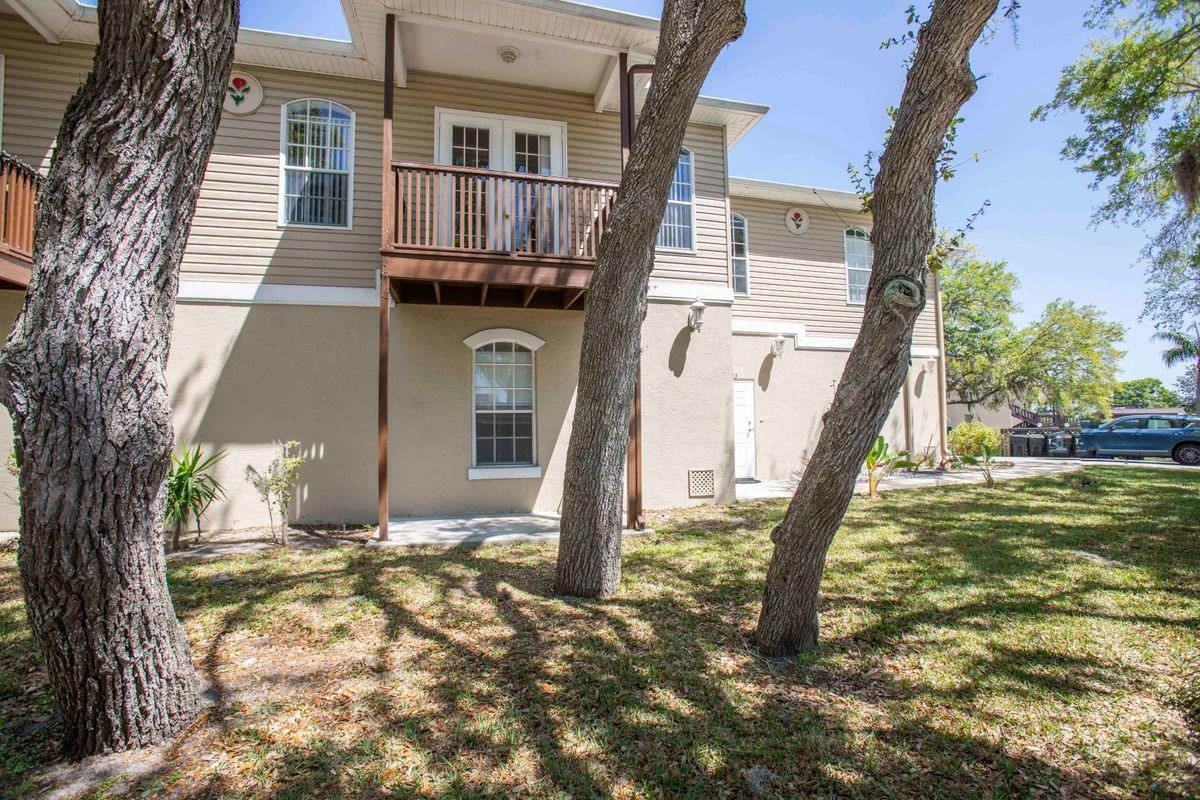 4753 Marine Pkwy - Photo 2 of 8