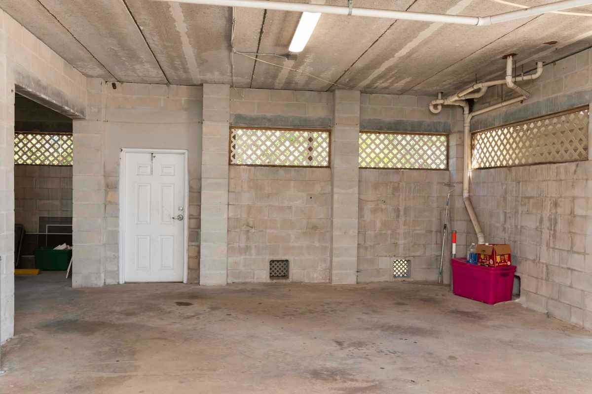4753 Marine Pkwy - Photo 3 of 8