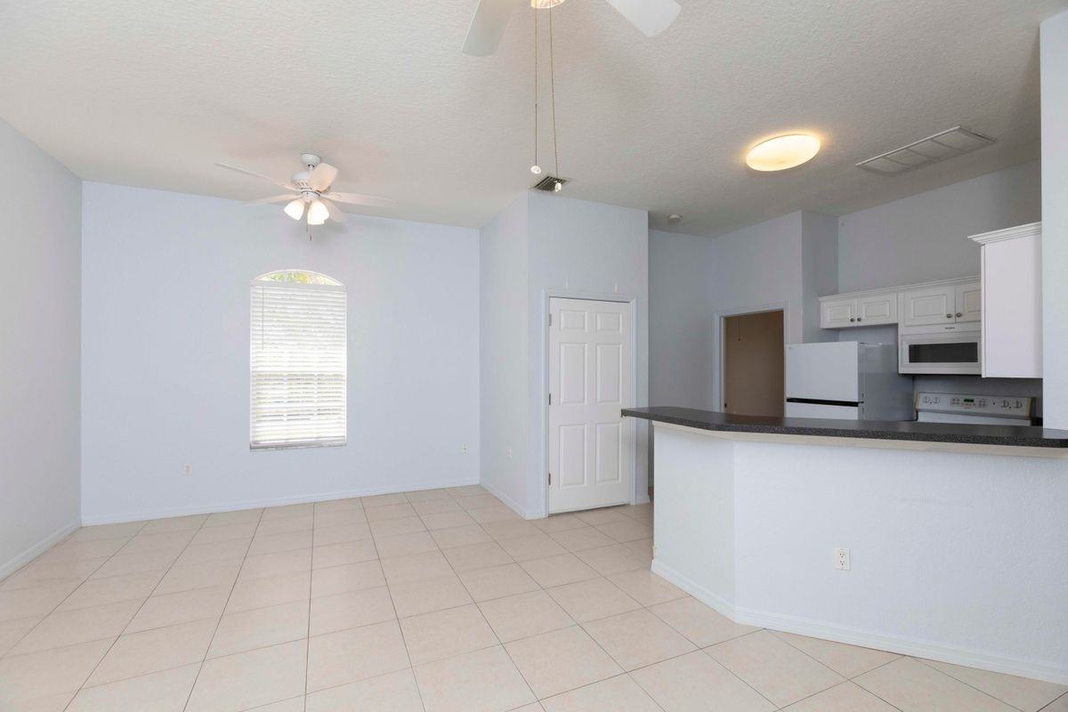 4753 Marine Pkwy - Photo 5 of 8