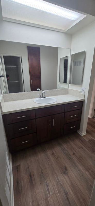 3841 Franklin Ave ##19 - Photo 5 of 13