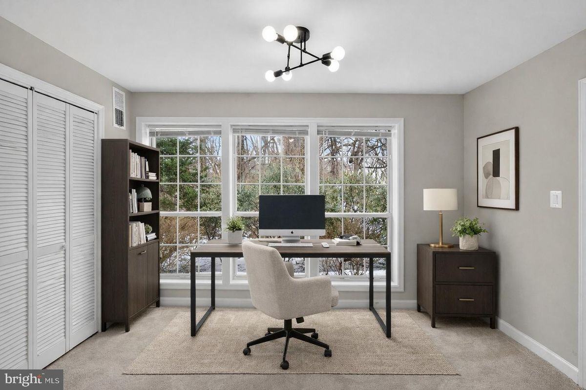 10114 Oakton Terrace Rd - Photo 3 of 9