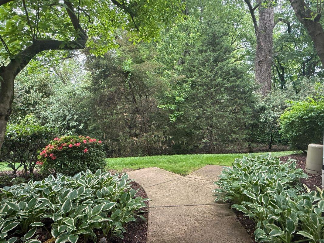 10114 Oakton Terrace Rd - Photo 7 of 9