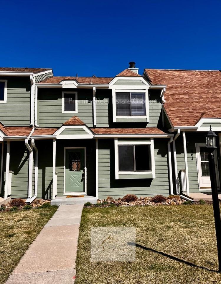 806 London Green Way - Photo 2 of 16