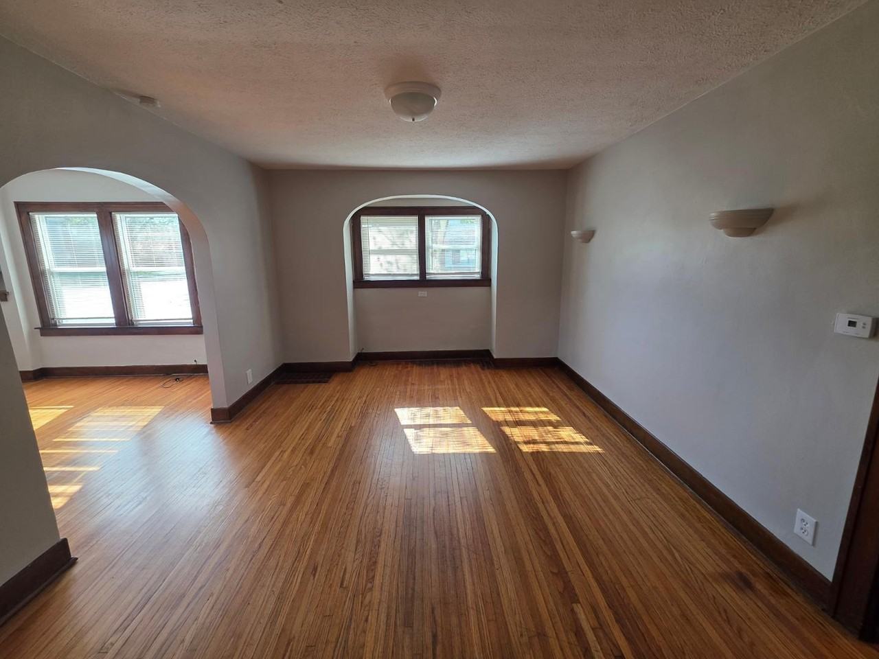 3835 Monroe St #LOWR - Photo 3 of 16