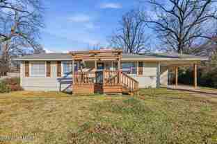 180 Pemberton Dr - Photo 1 of 1