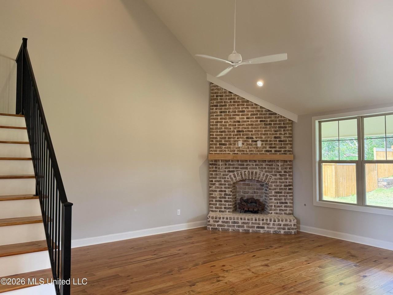 615 Cobalt Way - Photo 5 of 17