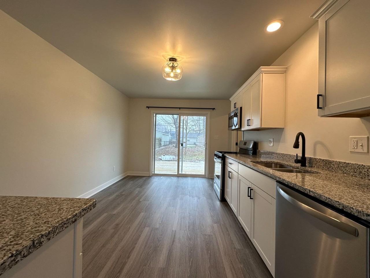 717 Juniper Rd - Photo 2 of 23
