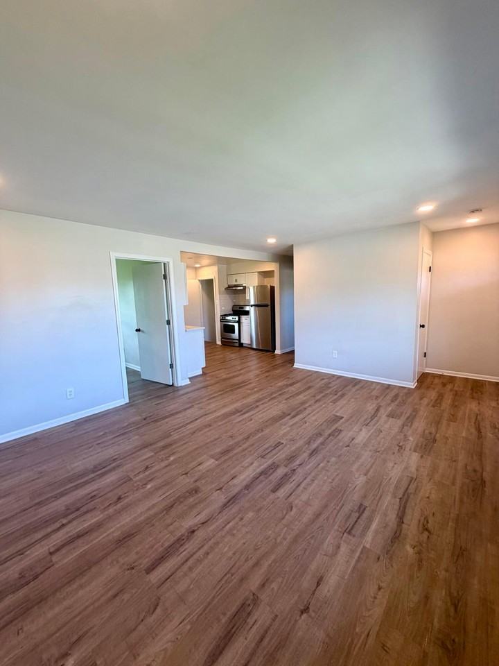 1441 W 56th Ave - Photo 3 of 18