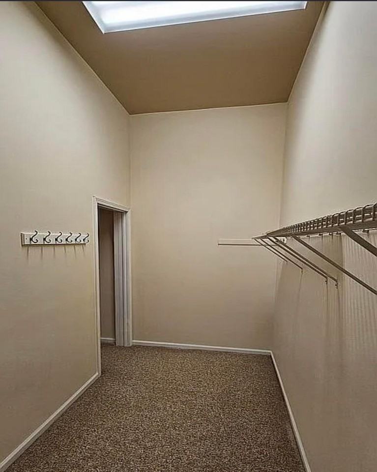 311 S Court St #103 - Photo 3 of 11