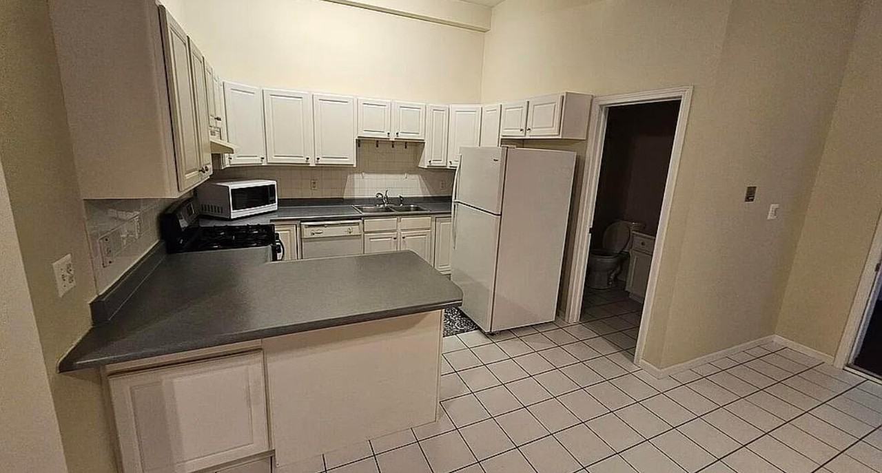 311 S Court St #103 - Photo 6 of 11