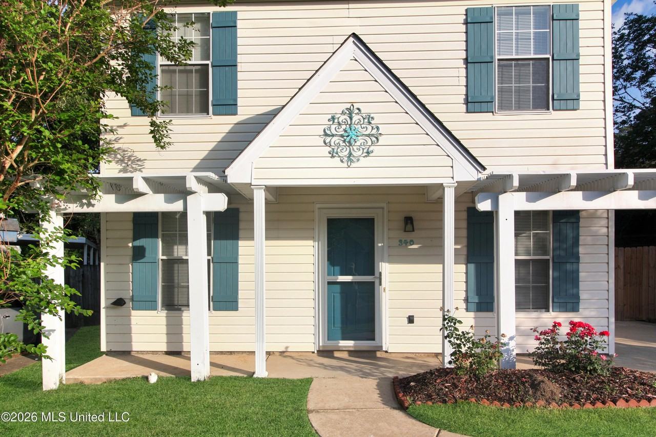 340 N Grove Cir - Photo 2 of 32