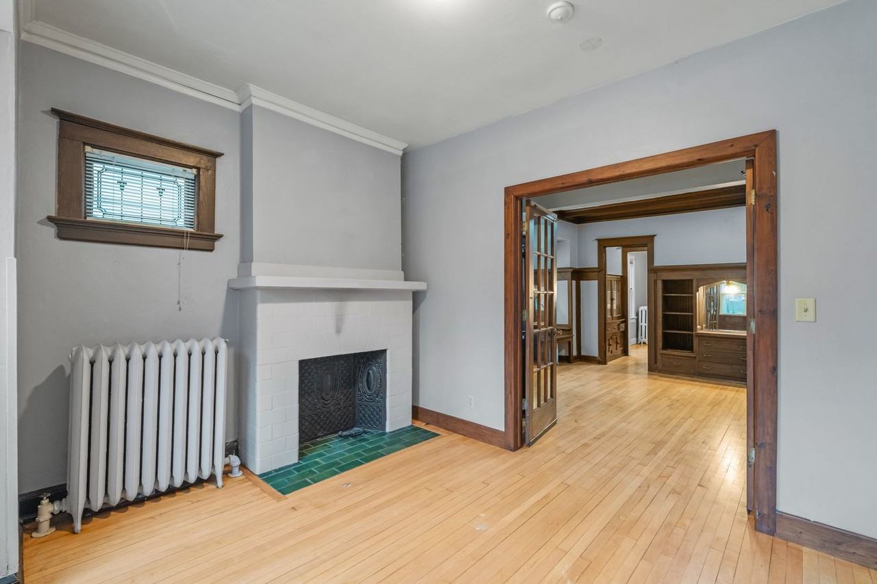 3007 N Maryland Ave - Photo 5 of 22