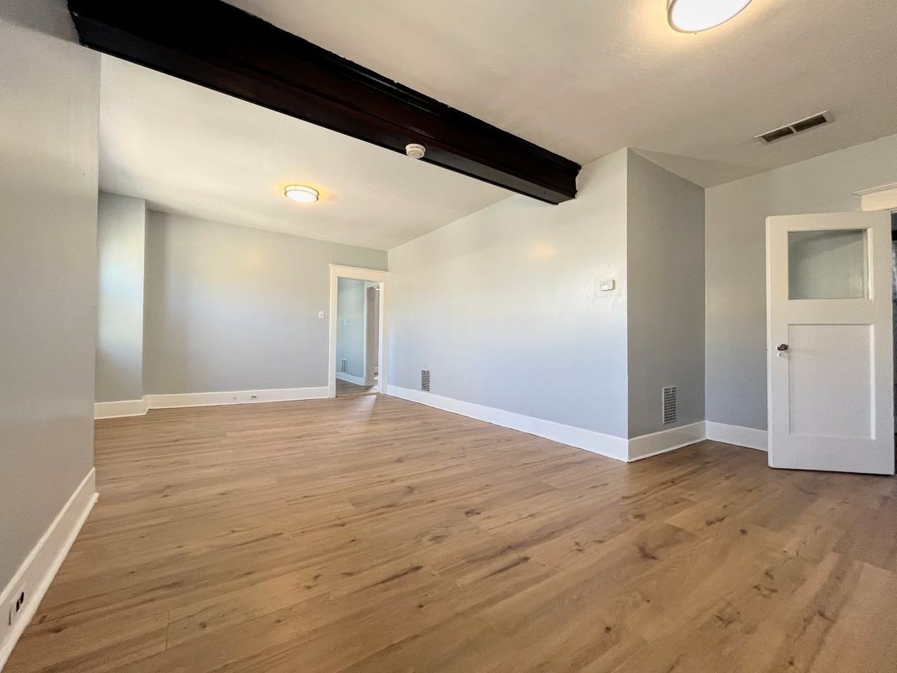 307 Berkshire Ave - Photo 2 of 16