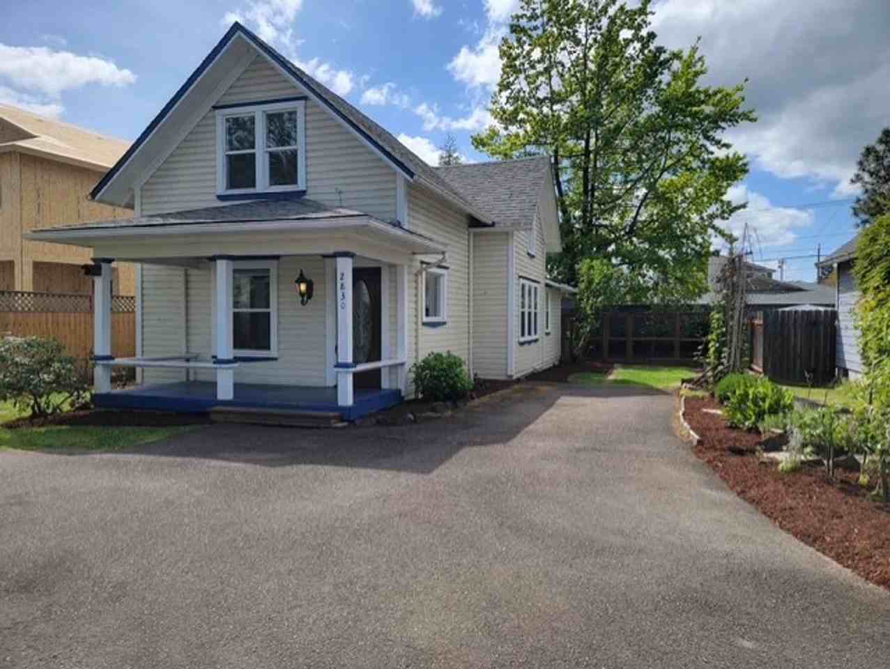 2830 Se Glenn St - Photo 3 of 27