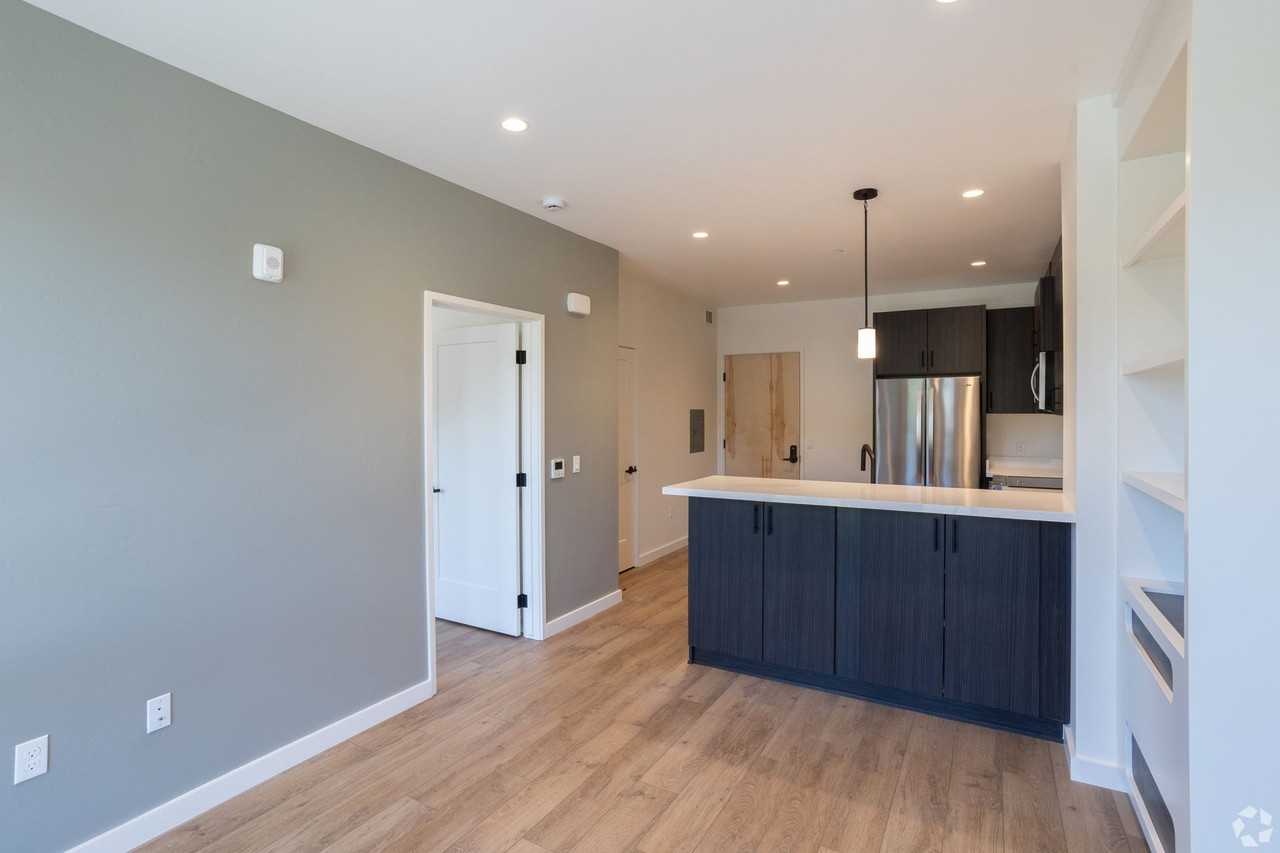 2800 Broad St #201 - Photo 4 of 50