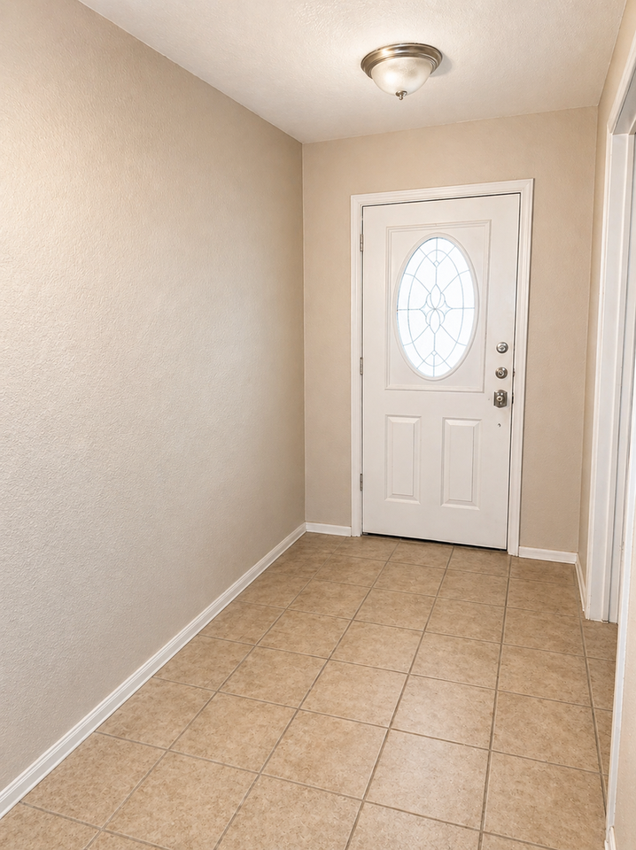 2402 Riley Dr - Photo 2 of 11