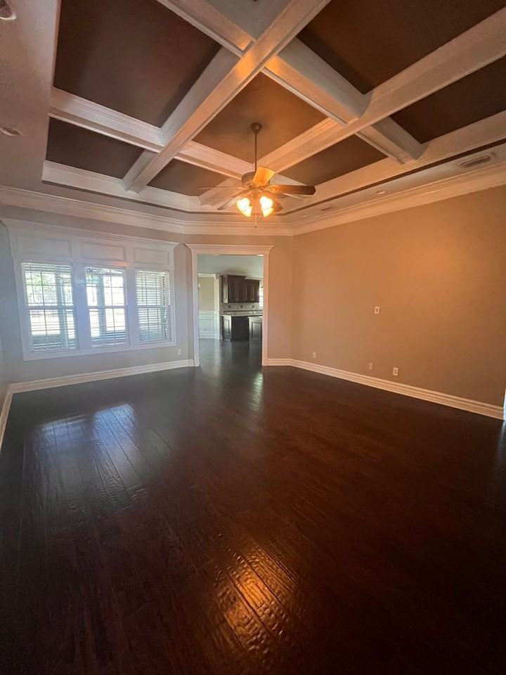 4477 Kenilworth Cir - Photo 5 of 13