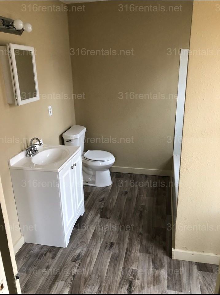 112 Allison St - Photo 2 of 13