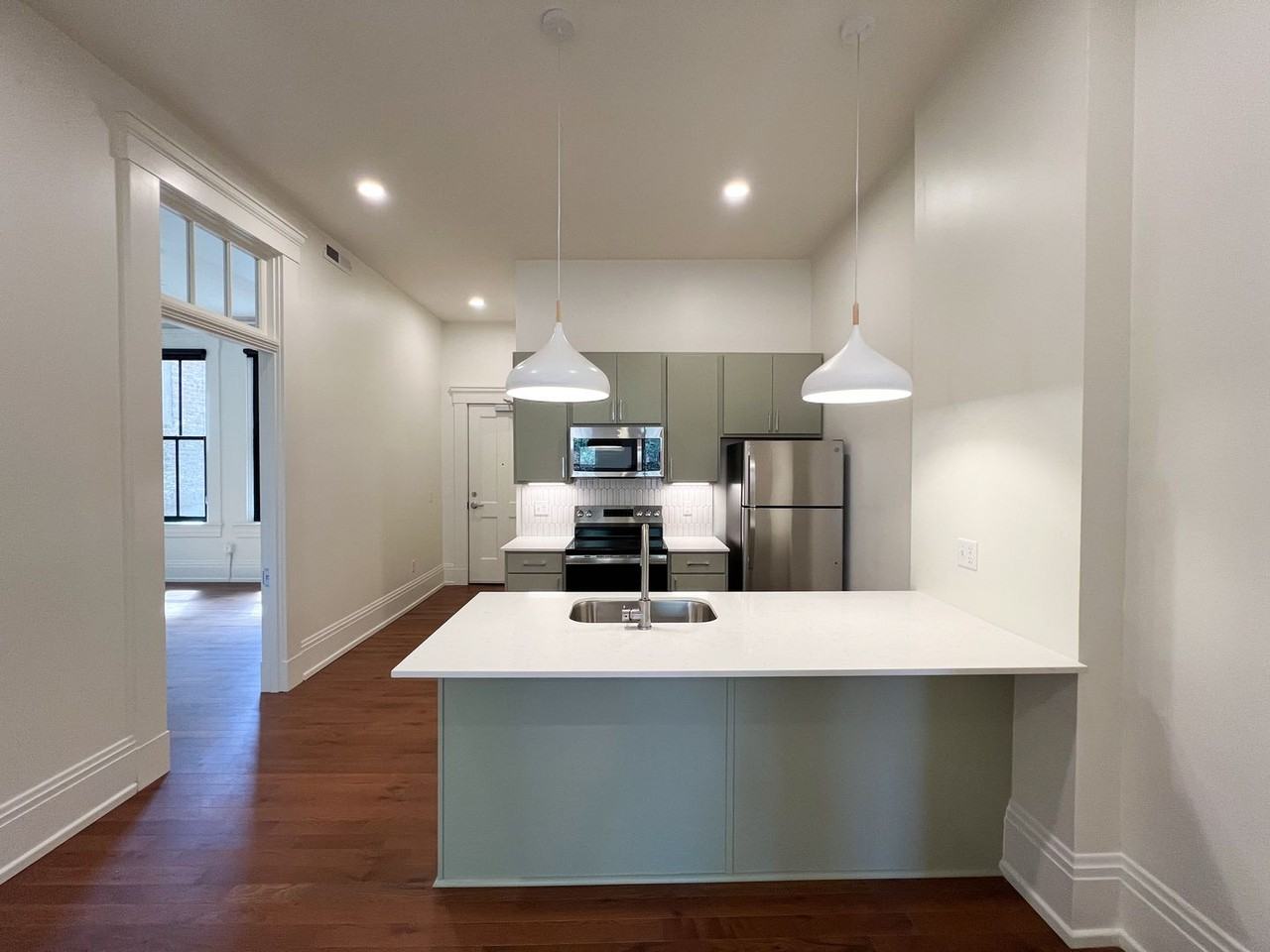 1425 Main Street - Photo 4 of 21
