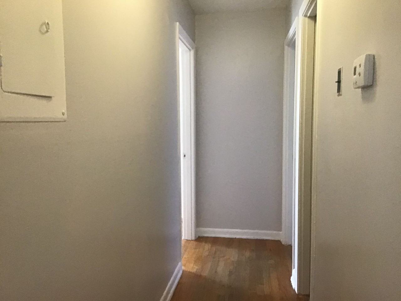 320 Bandera Dr - Photo 5 of 20