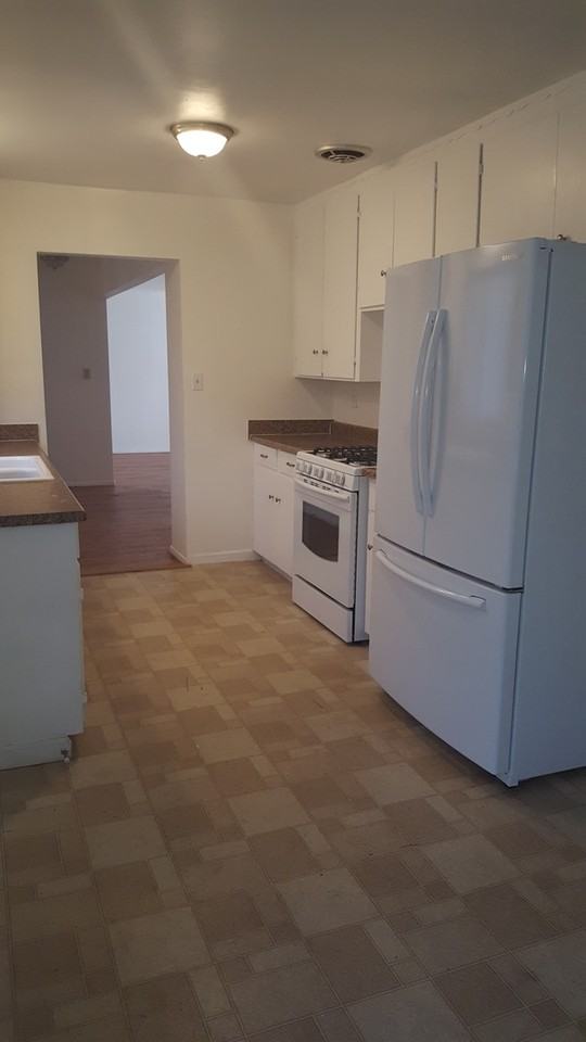 482 East Ave - Photo 5 of 13