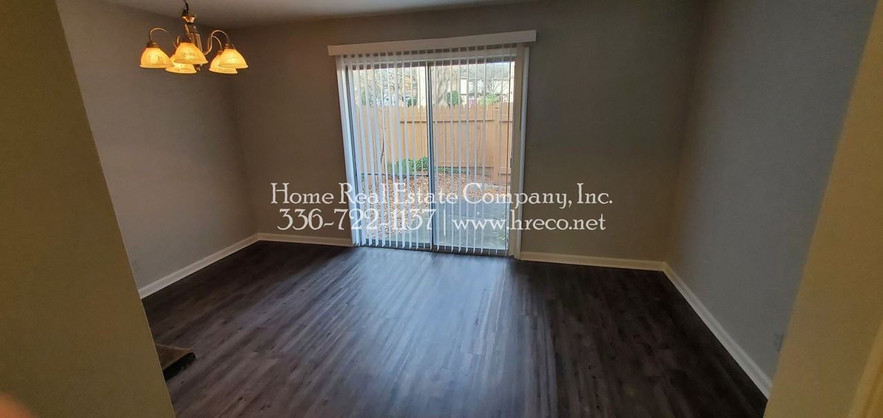 1441 Brookwood Dr #C - Photo 5 of 11