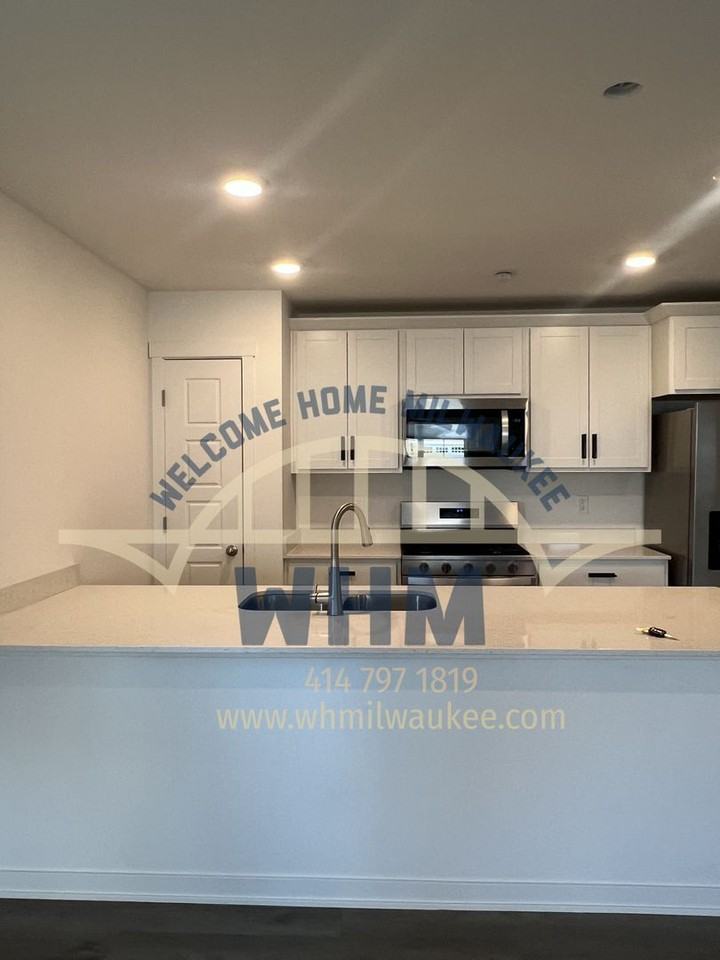 7051 Fair Oaks Rd - Photo 3 of 16